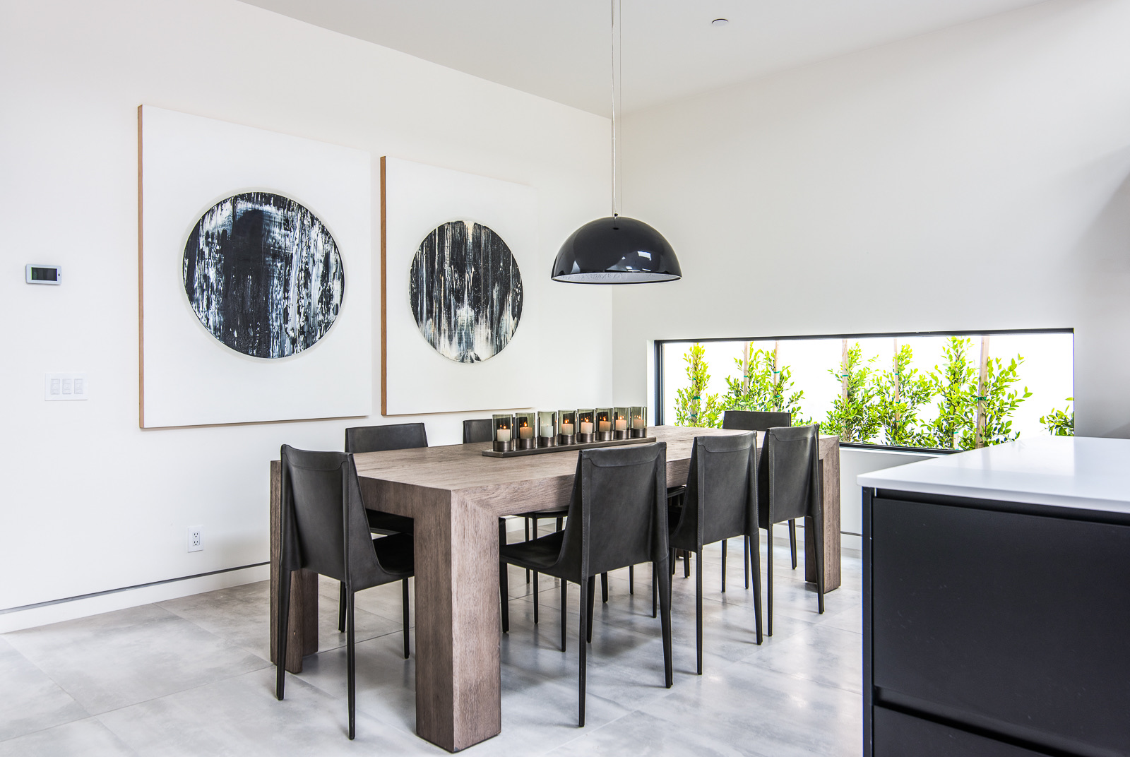 Modern luxury dining table lifestyle | Ecay Design